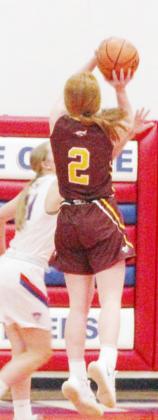 STERLING’S MACY RICHARDSON takes this open shot in second half action against the Palmyra Lady Panthers on January 5.